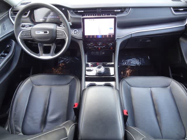 Thumbnail: 2023 Jeep Grand Cherokee L - 16