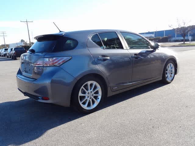 Thumbnail: 2013 Lexus CT - 5