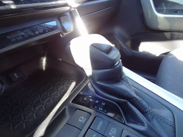 Thumbnail: 2022 Toyota RAV4 - 13