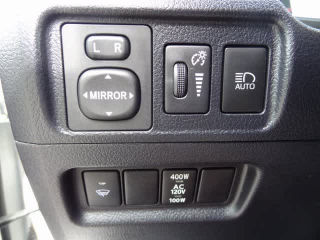 Thumbnail: 2021 Toyota 4Runner - 18