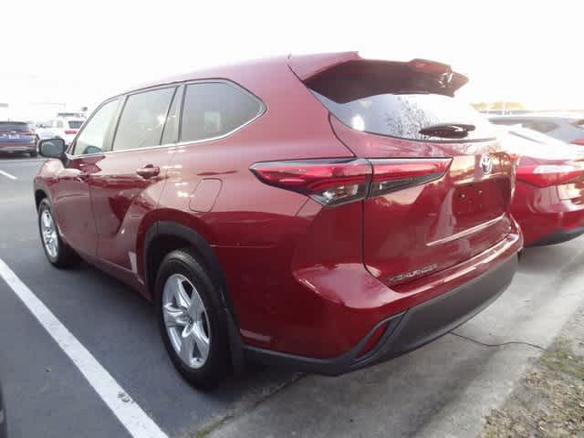 Thumbnail: 2023 Toyota Highlander - 7