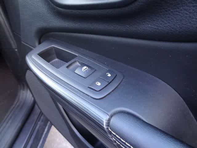 Thumbnail: 2014 Jeep Cherokee - 23