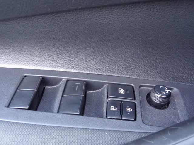 Thumbnail: 2023 Toyota Corolla - 11