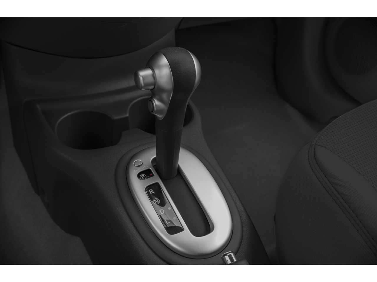 Thumbnail: 2015 Nissan Versa - 8
