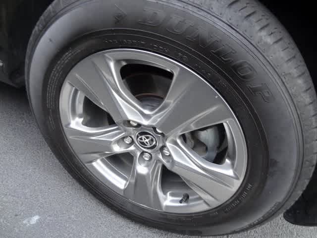 Thumbnail: 2024 Toyota RAV4 - 15