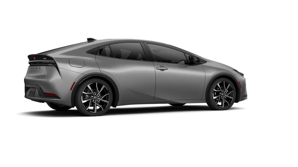 Thumbnail: 2025 Toyota Prius - 11