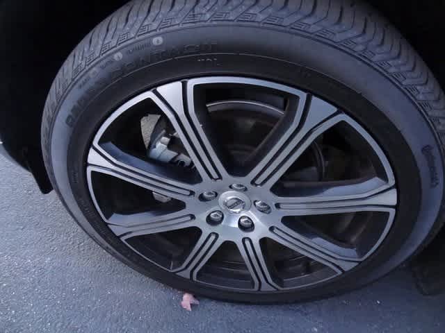 Thumbnail: 2021 Volvo XC60 - 12