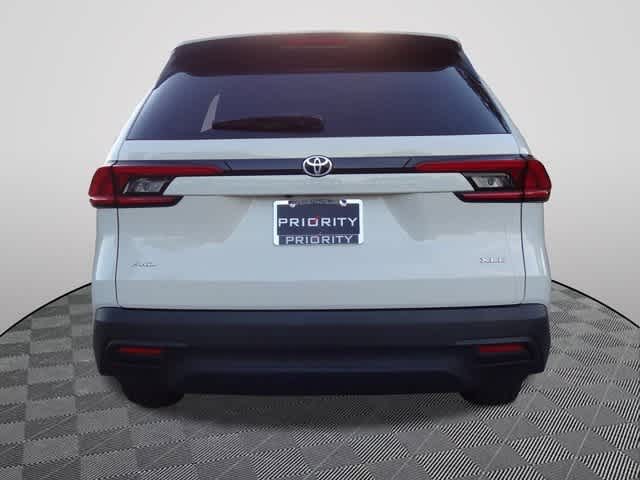 Thumbnail: 2024 Toyota Grand Highlander - 3