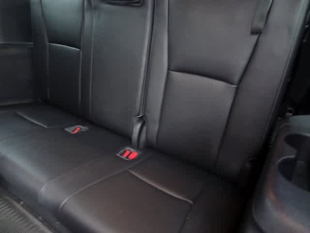 Thumbnail: 2023 Toyota Highlander - 19