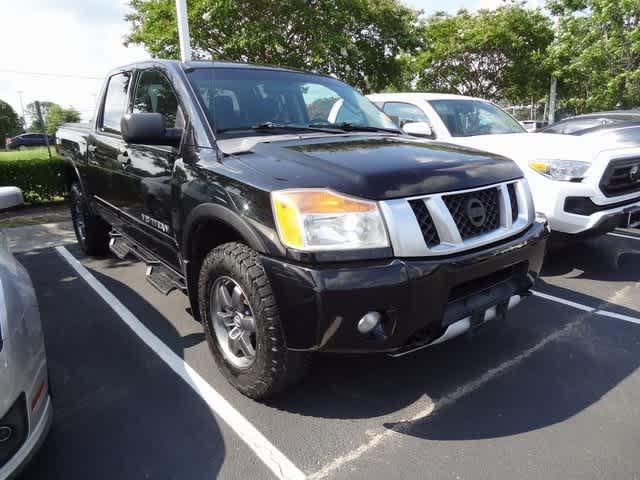 Thumbnail: 2014 Nissan Titan - 3