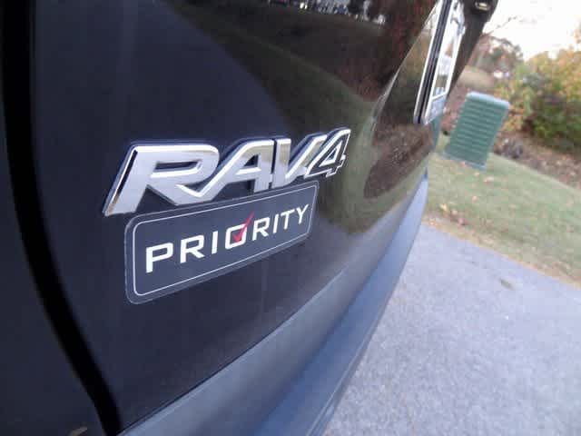 Thumbnail: 2022 Toyota RAV4 - 37