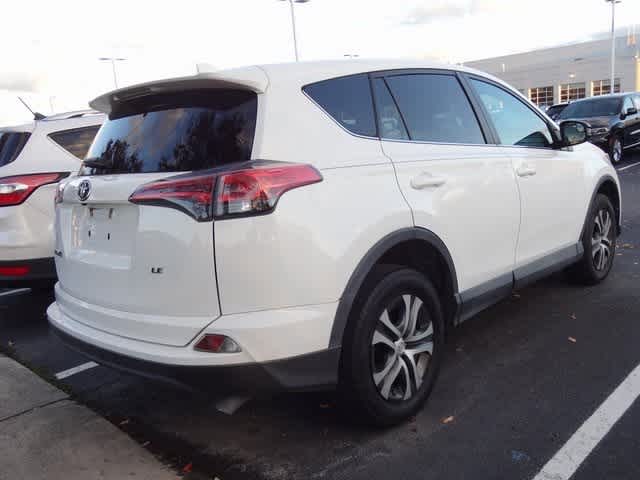 Thumbnail: 2017 Toyota RAV4 - 6