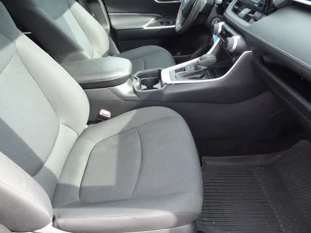 Thumbnail: 2021 Toyota RAV4 - 12