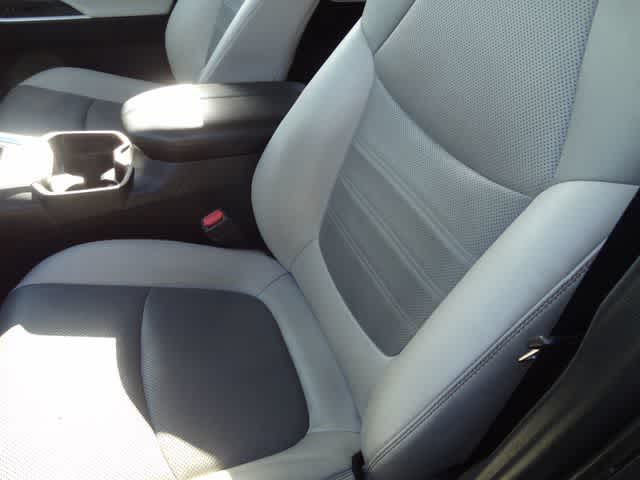 Thumbnail: 2021 Toyota RAV4 - 8