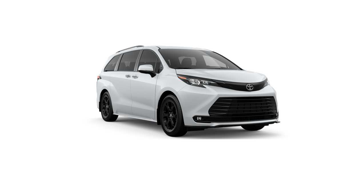 Thumbnail: 2026 Toyota Sienna - 15