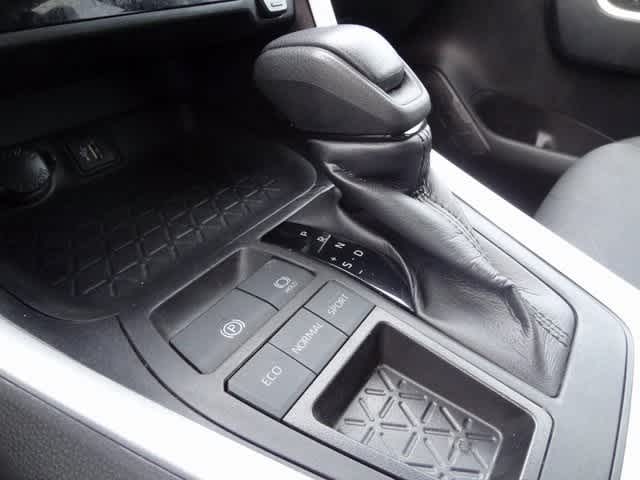 Thumbnail: 2024 Toyota RAV4 - 15