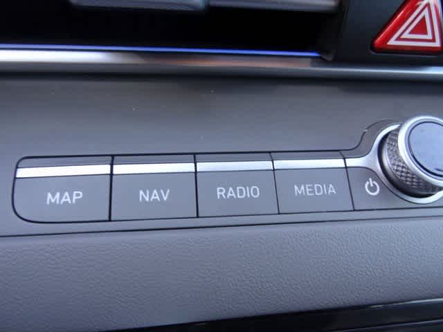 Thumbnail: 2024 Hyundai Elantra - 17