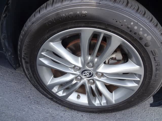 Thumbnail: 2015 Toyota Camry - 26