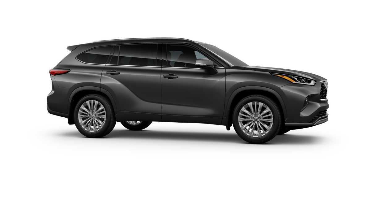 Thumbnail: 2025 Toyota Highlander - 13