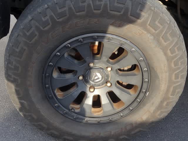 Thumbnail: 2013 Toyota Tundra - 14