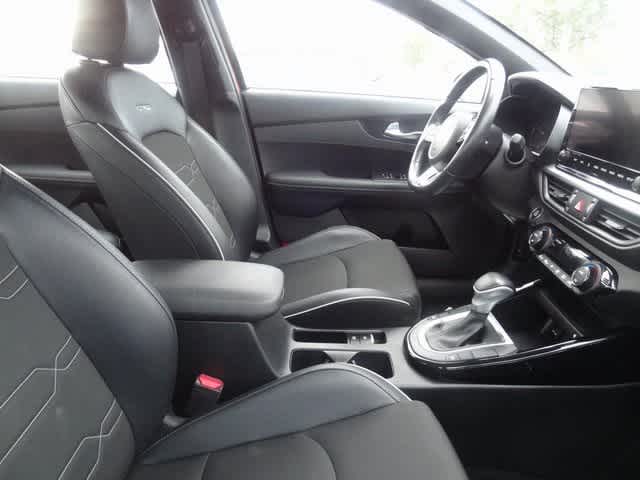 Thumbnail: 2023 Kia Forte - 12