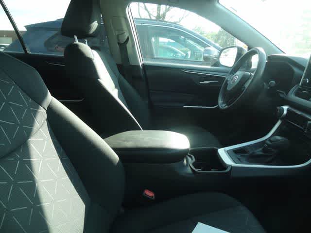 Thumbnail: 2025 Toyota RAV4 - 7