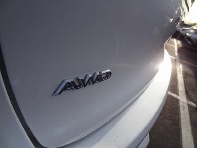 Thumbnail: 2023 Toyota Crown - 18