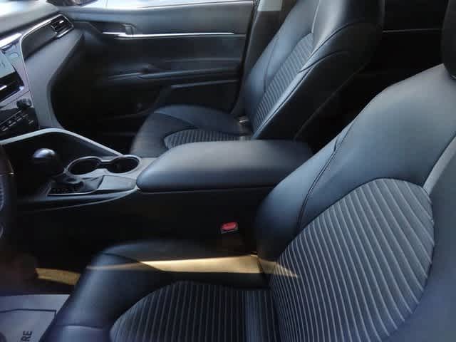 Thumbnail: 2021 Toyota Camry - 9