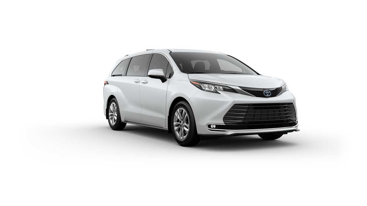 Thumbnail: 2025 Toyota Sienna - 15