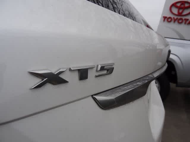 Thumbnail: 2020 Cadillac XT5 - 19