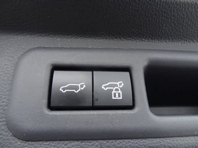 Thumbnail: 2023 Toyota Sequoia - 13