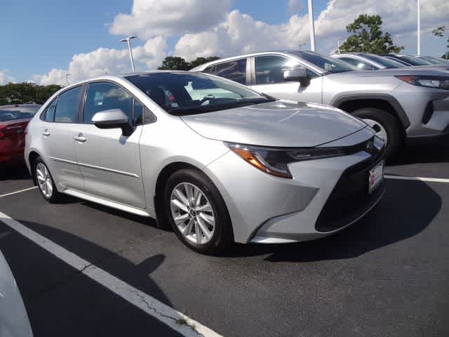 Thumbnail: 2025 Toyota Corolla - 4