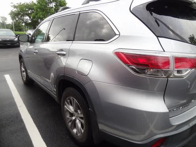 Thumbnail: 2015 Toyota Highlander - 6