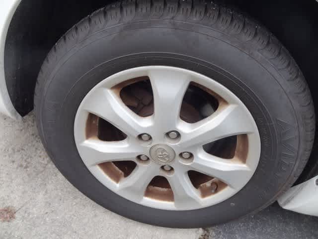 Thumbnail: 2011 Toyota Camry - 11