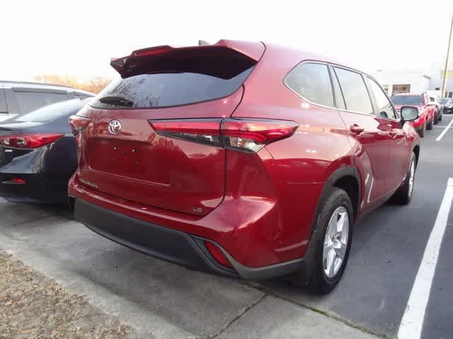 Thumbnail: 2023 Toyota Highlander - 5