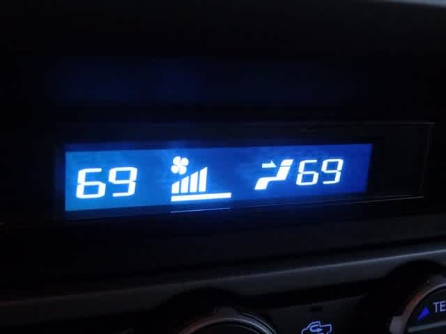 Thumbnail: 2023 Toyota Tacoma - 28