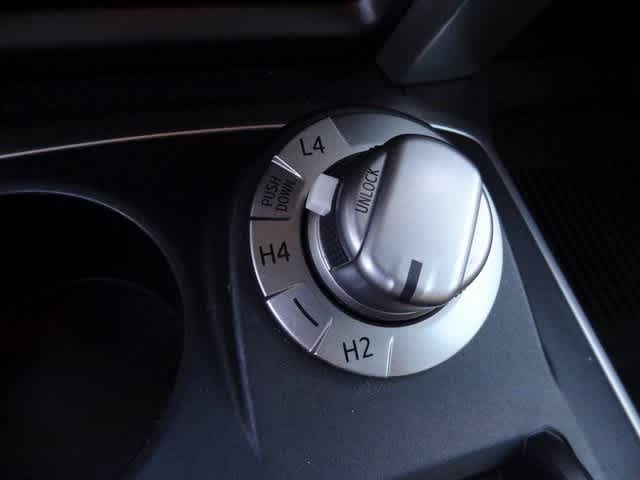 Thumbnail: 2019 Toyota 4Runner - 33