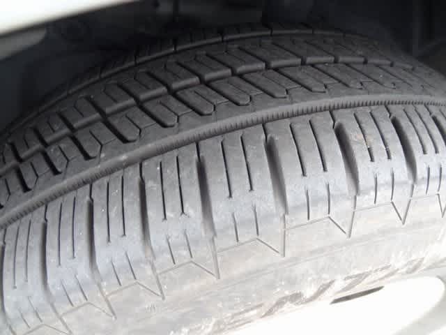 Thumbnail: 2014 Nissan Quest - 15