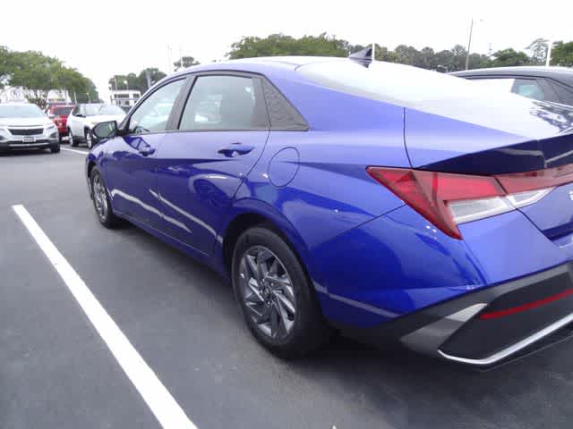 Thumbnail: 2024 Hyundai Elantra - 5