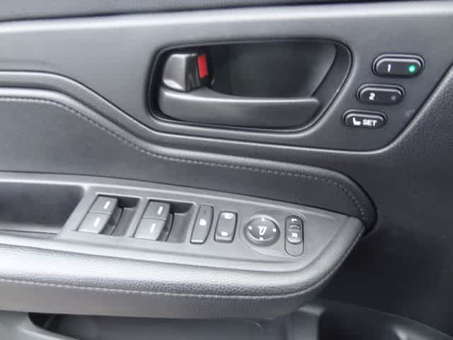 Thumbnail: 2024 Honda Odyssey - 19