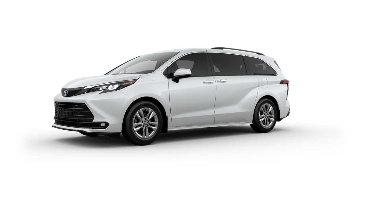 Thumbnail: 2025 Toyota Sienna - 2