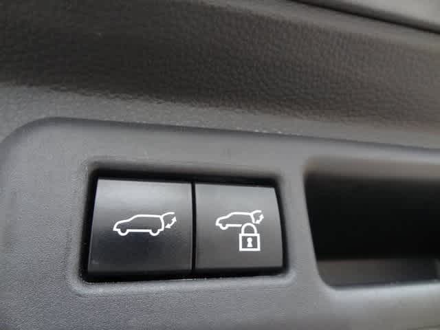 Thumbnail: 2023 Toyota Sequoia - 12