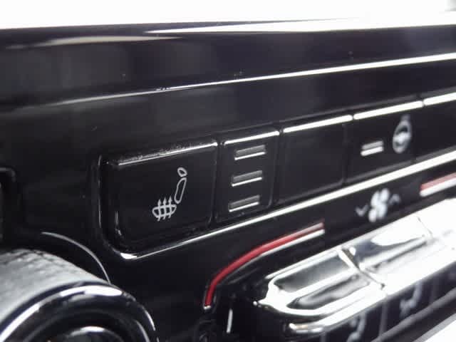 Thumbnail: 2023 Jeep Grand Cherokee - 13