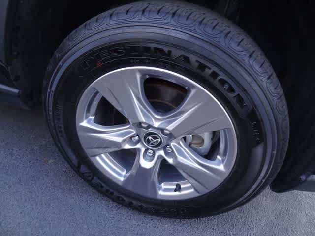 Thumbnail: 2025 Toyota RAV4 - 13