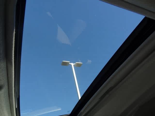 Thumbnail: 2013 Toyota Highlander - 16