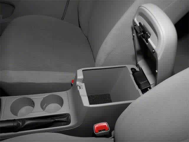 Thumbnail: 2013 Toyota Corolla - 12