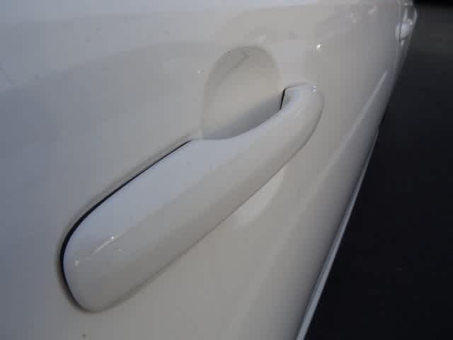 Thumbnail: 2025 Toyota Corolla - 17