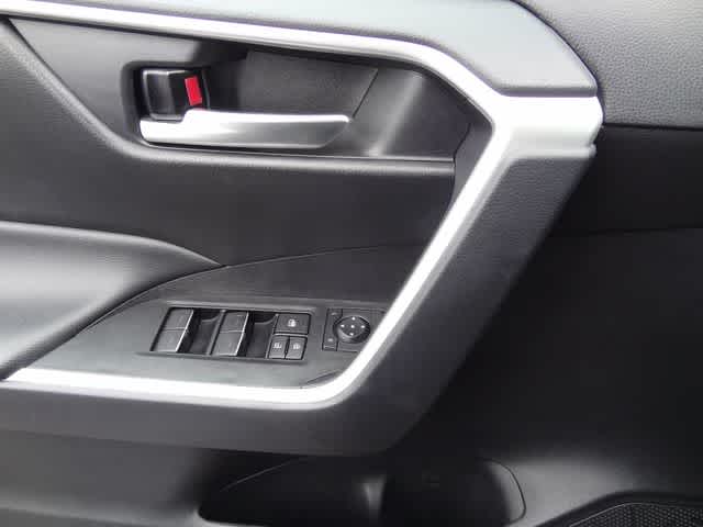 Thumbnail: 2025 Toyota RAV4 - 16