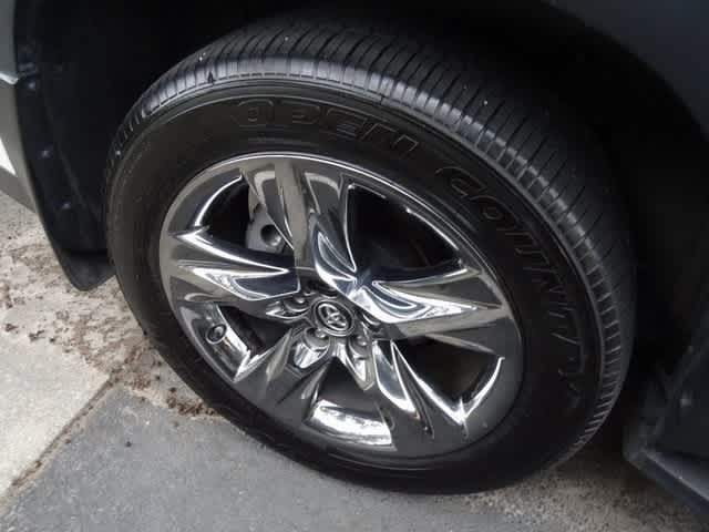 Thumbnail: 2018 Toyota Highlander - 27