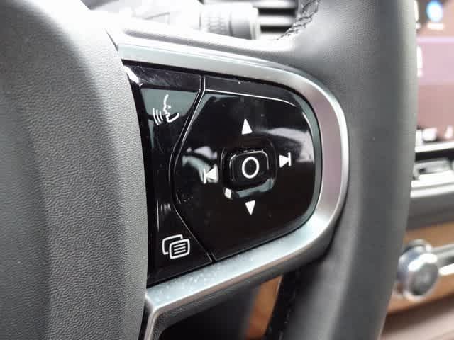 Thumbnail: 2024 Volvo XC90 - 28